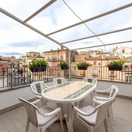 La Terrazza House Holiday home *